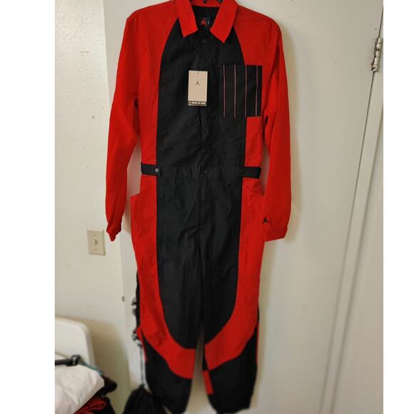 Nike Jordan Banned Flight Suit Jumpsuit Woman Size Medium Retro Black Red NWT - Picture 1 of 6